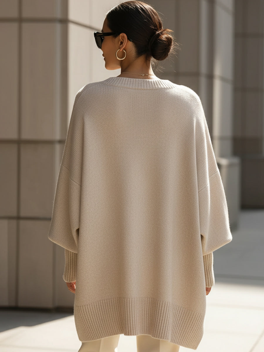 Damski sweter – oversize, z wełną, asymetryczny dół