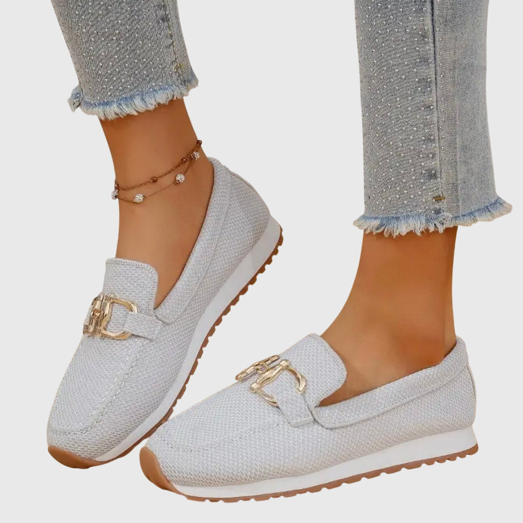 Damskie wsuwane sneakersy z ozdobną klamrą