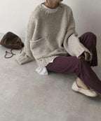Damski sweter – oversize, z kieszenią, gruby splot