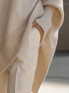 Damski sweter – oversize, z wełną, asymetryczny dół