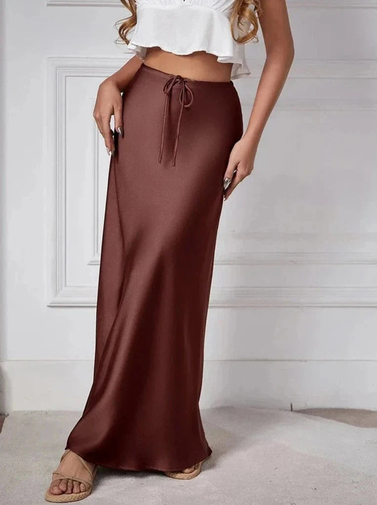 Satynowa Spódnica Maxi z Wysokim Stanem z Jedwabiu Ice-skirts-Moda Perla-Moda Perla