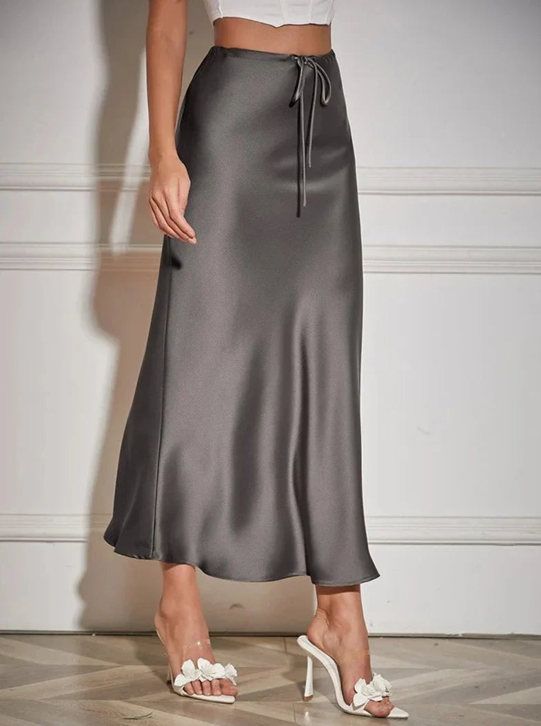 Satynowa Spódnica Maxi z Wysokim Stanem z Jedwabiu Ice-skirts-Moda Perla-Moda Perla