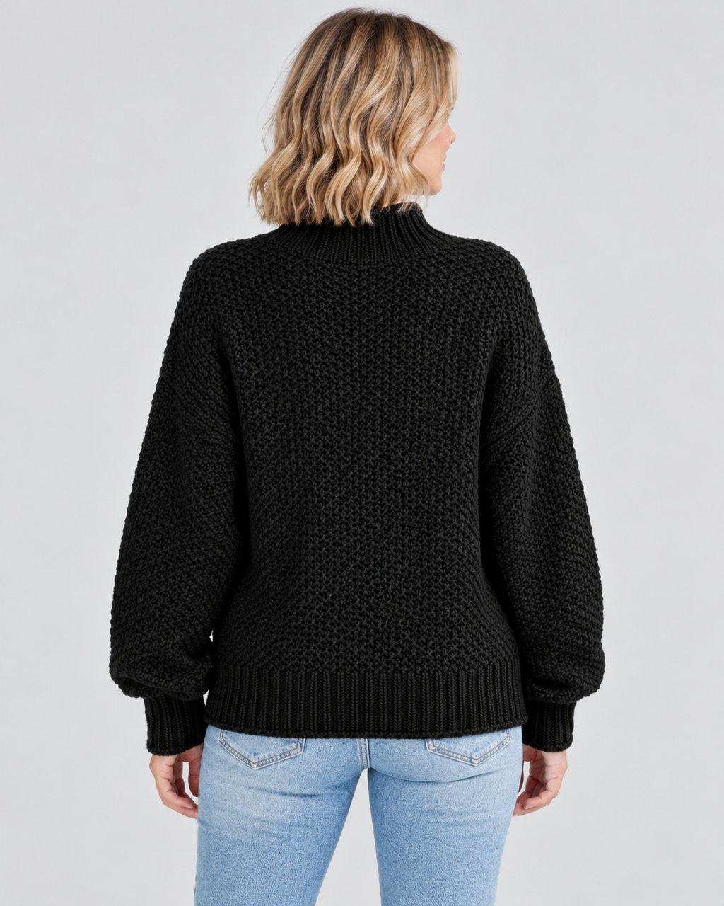Damski sweter z golfem – gruby splot, luźny krój