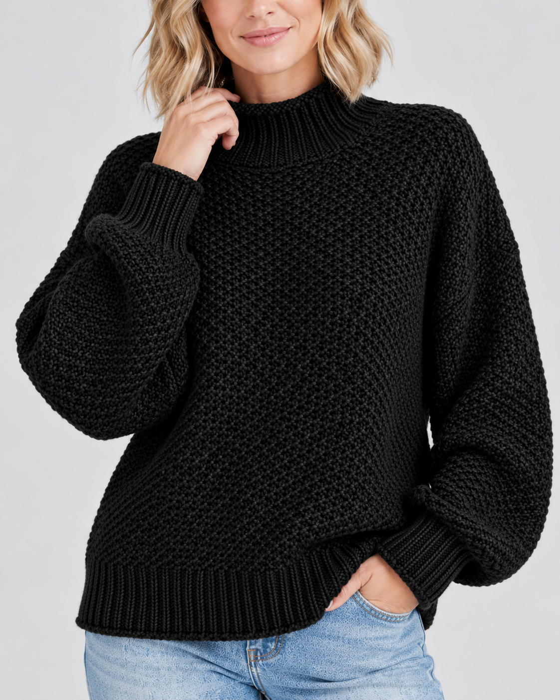 Damski sweter z golfem – gruby splot, luźny krój