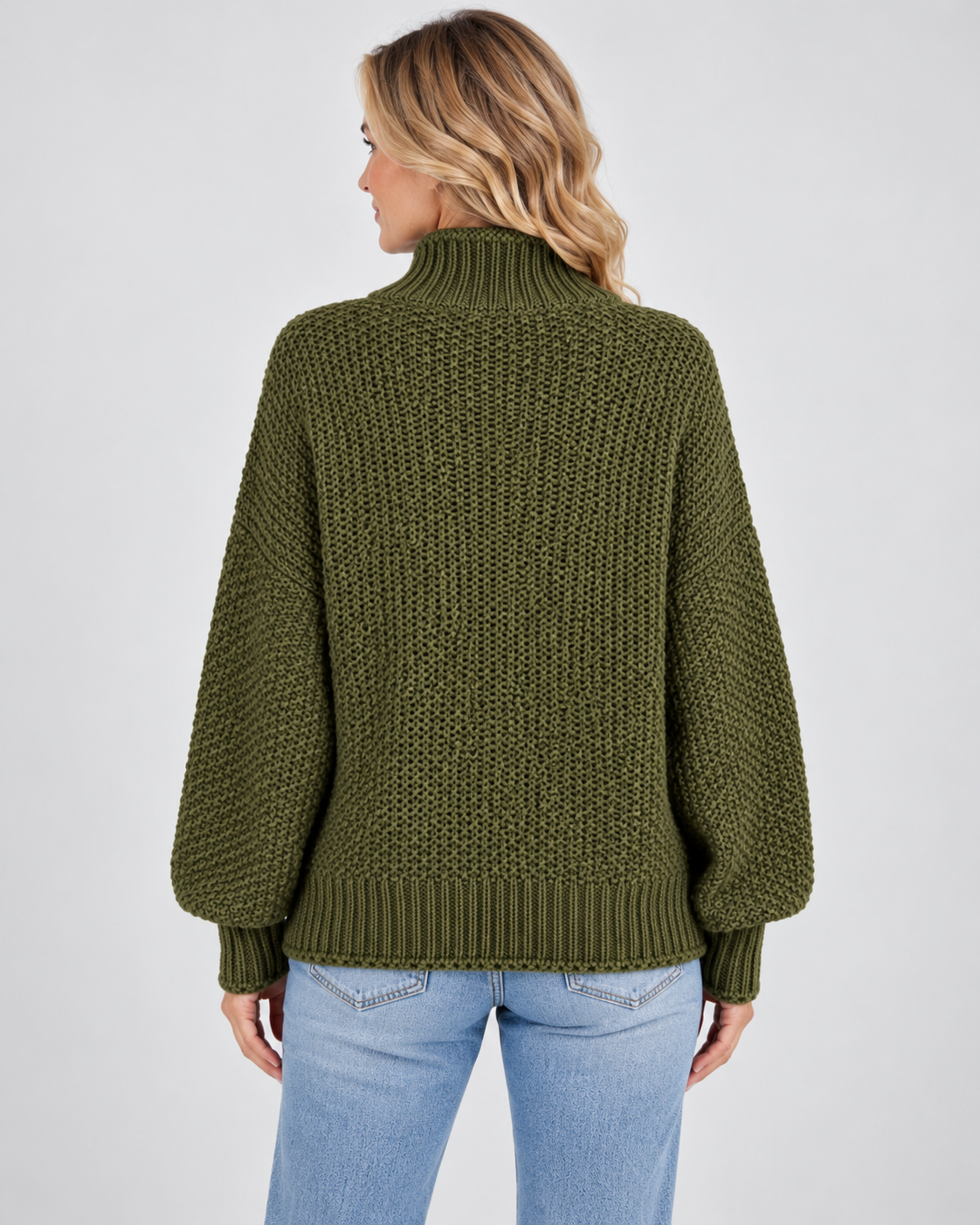 Damski sweter z golfem – gruby splot, luźny krój