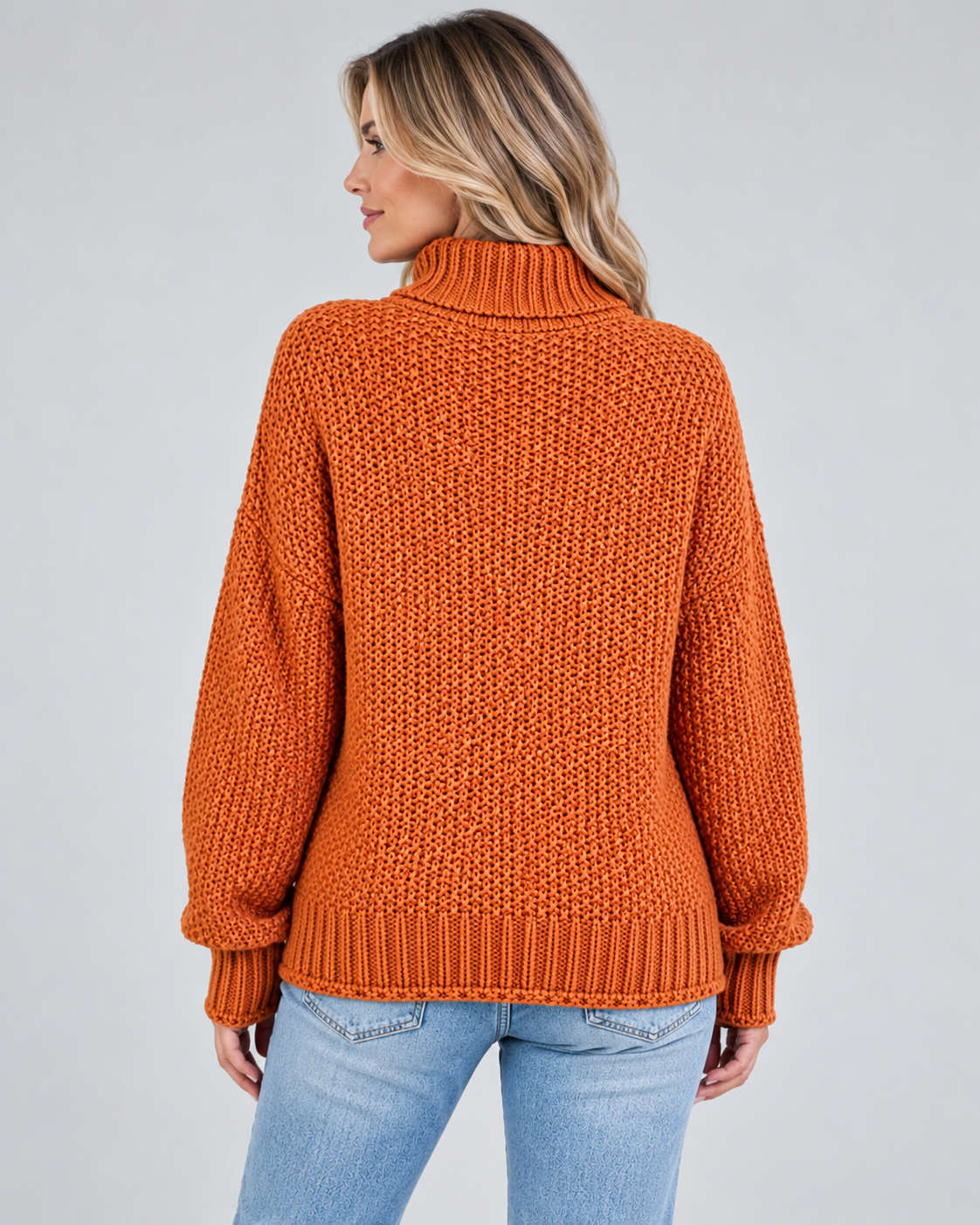 Damski sweter z golfem – gruby splot, luźny krój
