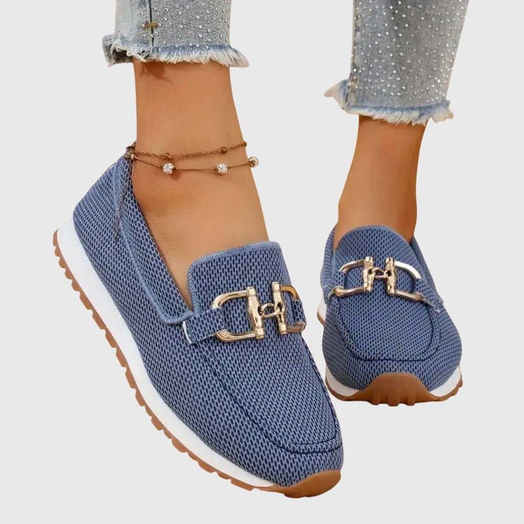 Damskie wsuwane sneakersy z ozdobną klamrą