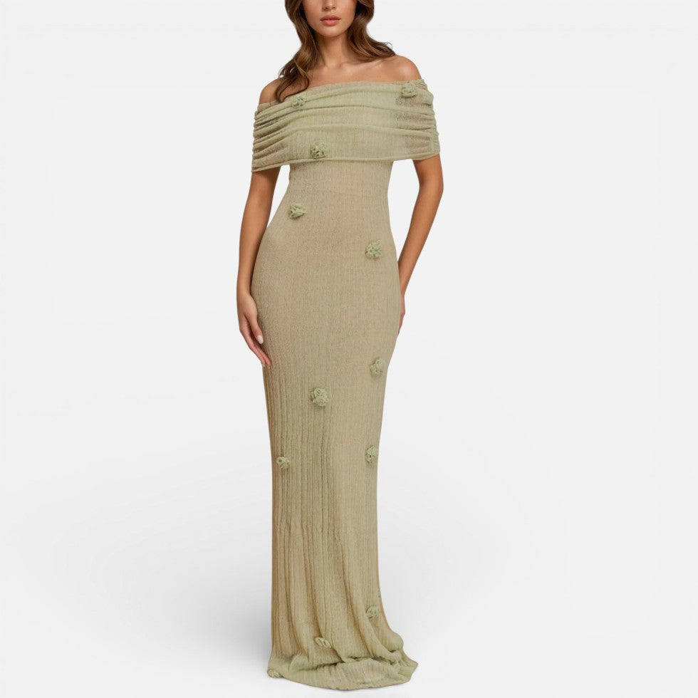 Damska sukienka maxi – odkryte ramiona, kwiaty, elegancka