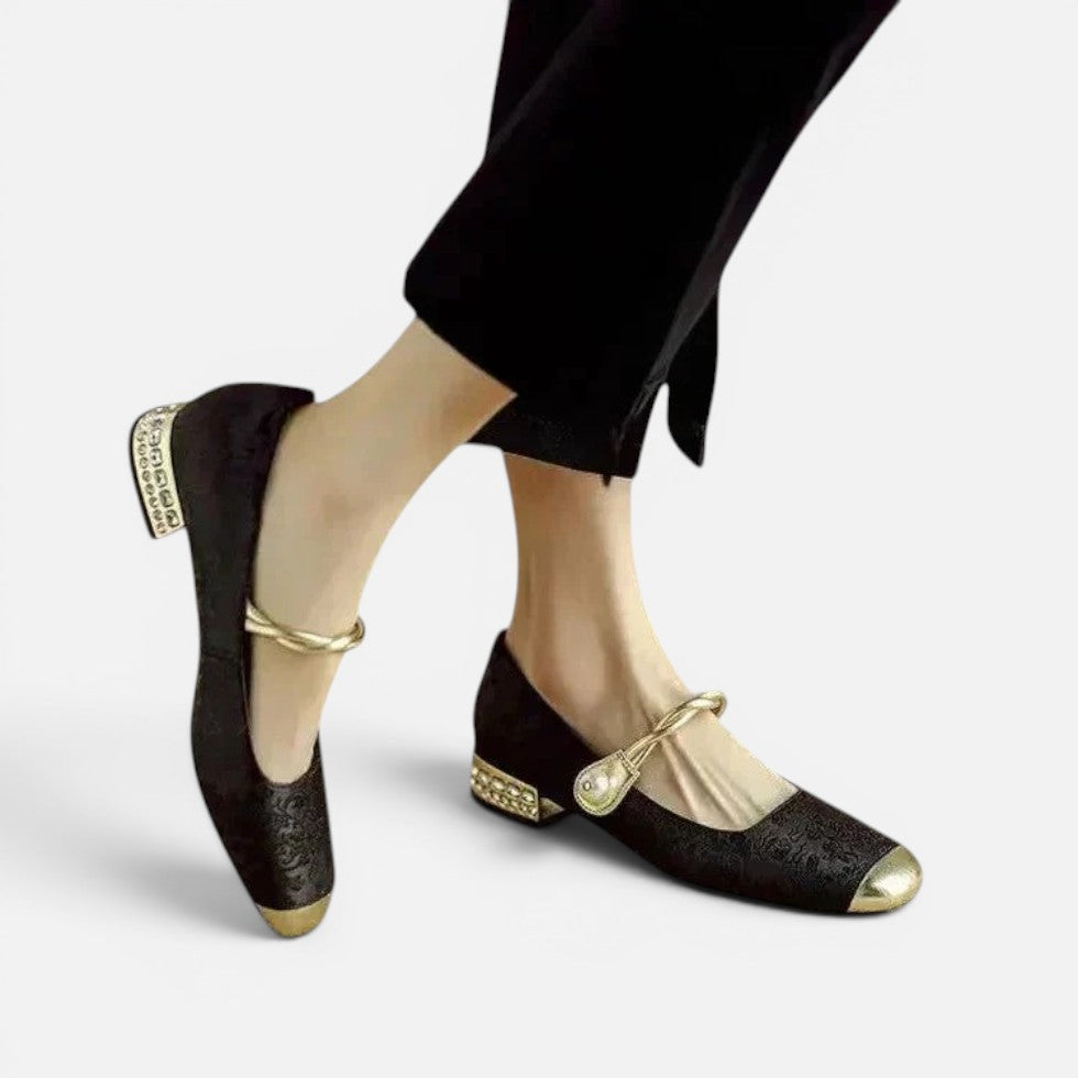 Damskie buty Mary Jane w zakardowy wzor z paskiem