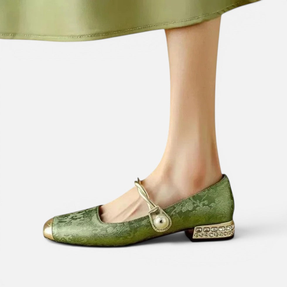 Damskie buty Mary Jane w zakardowy wzor z paskiem