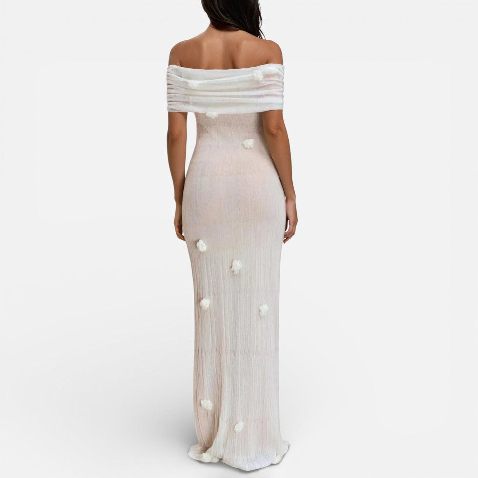 Damska sukienka maxi – odkryte ramiona, kwiaty, elegancka