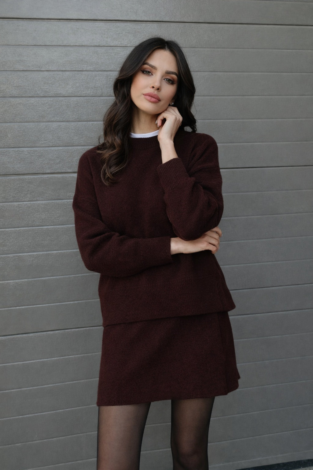 Damski komplet – sweter, spódnica mini